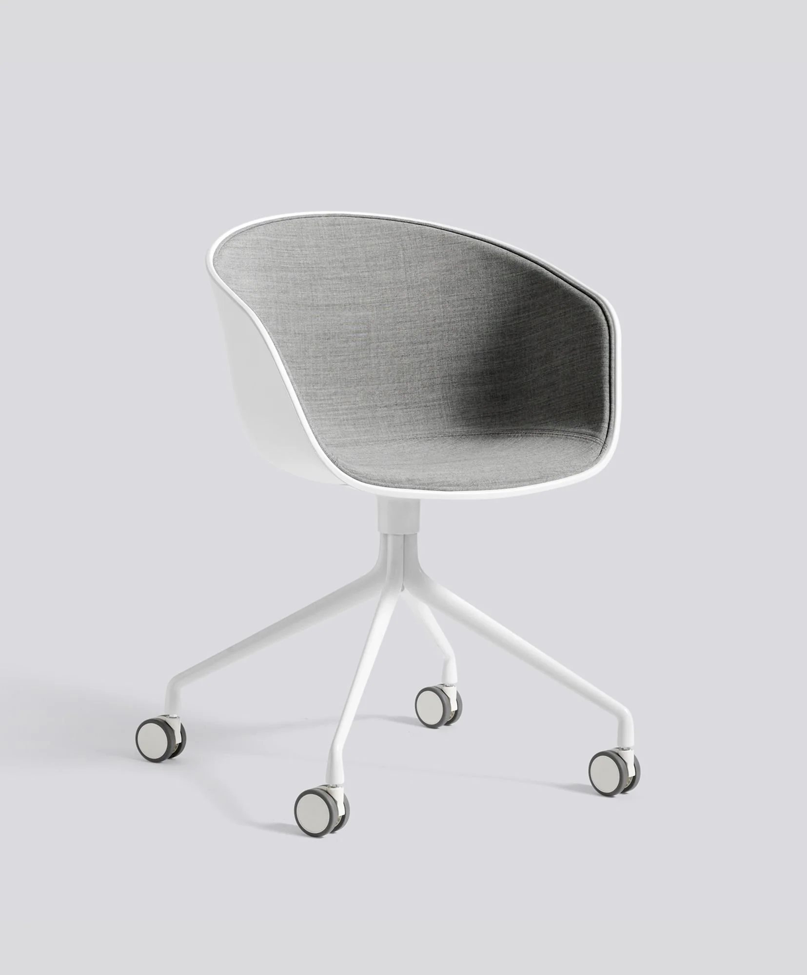 About A Chair AAC24 - Polypropylene Seat - Image 4